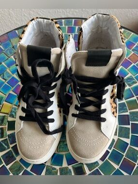 Steve Madden Tracey-L Studded Leopard Print Hi-Top Women’s Sneakers.